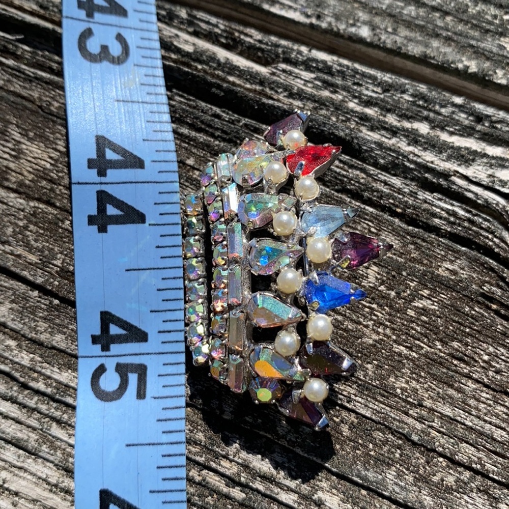 Vintage Rhinestone Crown Pin - Picture 6 of 6